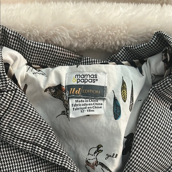 Lot of boys size 12-18 month shirts and sweatshirts - Picture 4 of 7